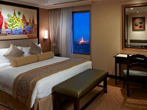 shangri-la-yangon-deluxe-suite